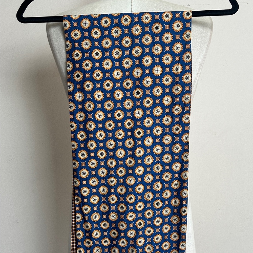 Burma Bibas 100% silk chain geometric print rectangular scarf